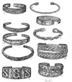 Viking period : beautiful bronze bracelet with decoration