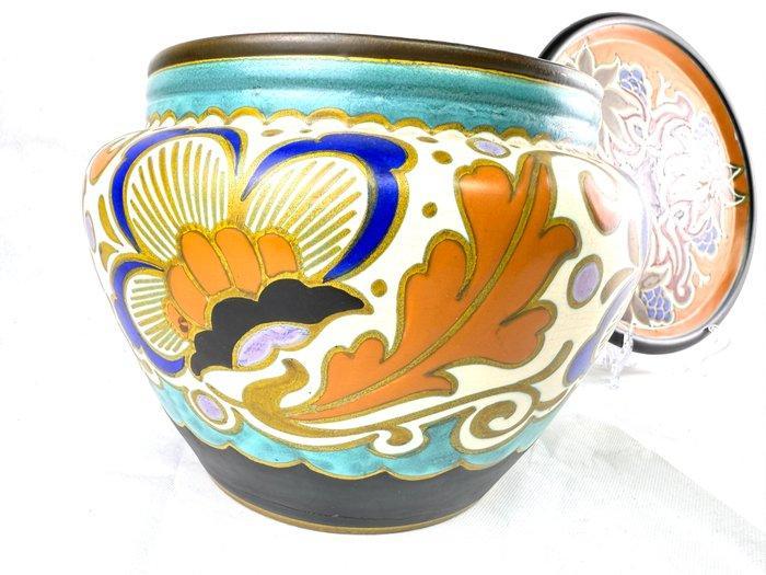 Rare Set of Hand-Painted Gouda Regina Pottery – “Trudy” &, Antiek en Kunst, Kunst | Designobjecten