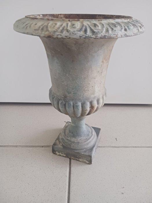 Médicis - Bloempot - bron - Médicis-vaas, Antiek en Kunst, Curiosa en Brocante