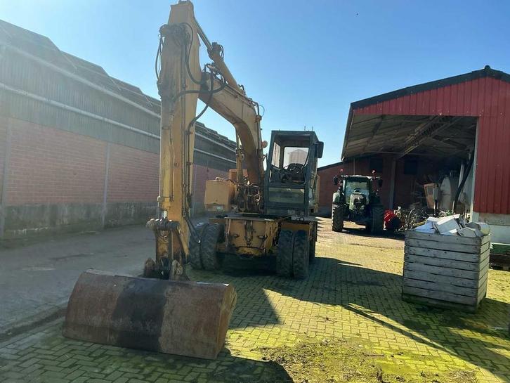 1993 Halla Banden graafmachine, Articles professionnels, Machines & Construction | Grues & Excavatrices