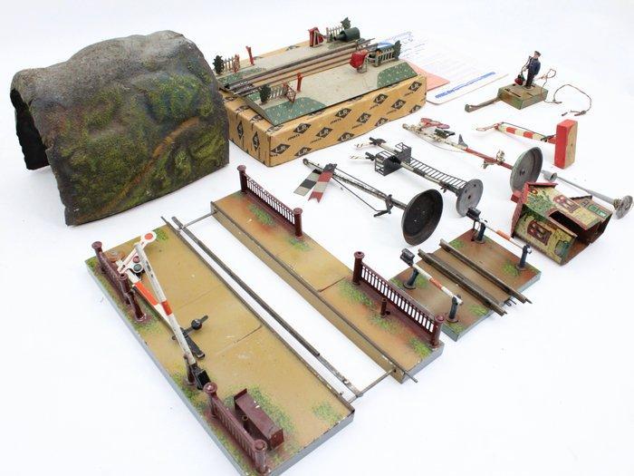 (11) Bing - Marklin - Kibri - L.R. - Blikken speelgoed -, Antiek en Kunst, Antiek | Speelgoed