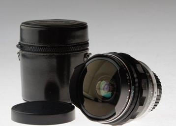 Minolta MC Fish-Eye Rokkor-OK 1:2,8 f=16mm Objectif