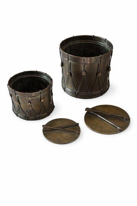 Decoratief ornament (2) - Italië - trommelvormige dozen, Antiek en Kunst, Antiek | Meubels | Stoelen en Sofa's