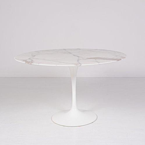 Knoll - Eero Saarinen - Tafel - Tulpentafel - Calacatta, Antiek en Kunst, Antiek | Meubels | Stoelen en Sofa's