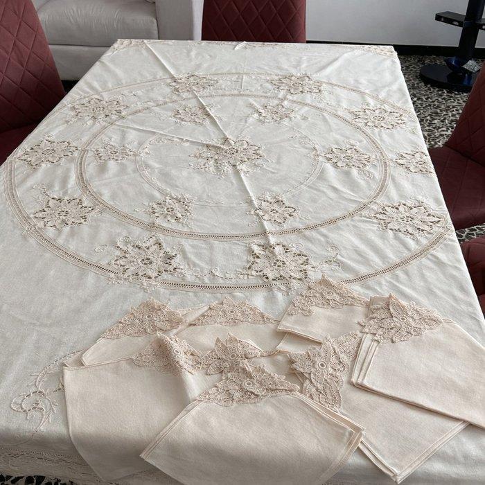Tovaglia rotondo in puro lino con 8 tovaglioli - Tafelkleed, Antiquités & Art, Tapis & Textile