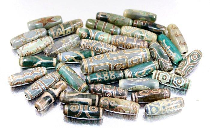 Belle collection de 34x Très beaux beads DZI en agate, Antiek en Kunst, Antiek | Speelgoed