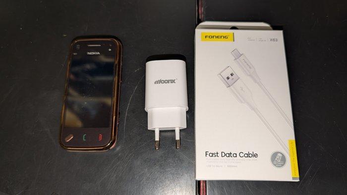 Nokia N97 - Mobiele telefoon, Consoles de jeu & Jeux vidéo, Consoles de jeu | Accessoires Autre