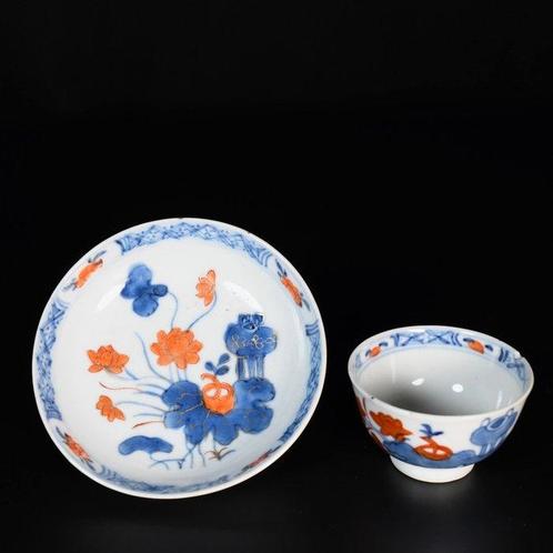 Tasse et soucoupe - Tasse et sa soucoupe en porcelaine à, Antiek en Kunst, Antiek | Overige Antiek