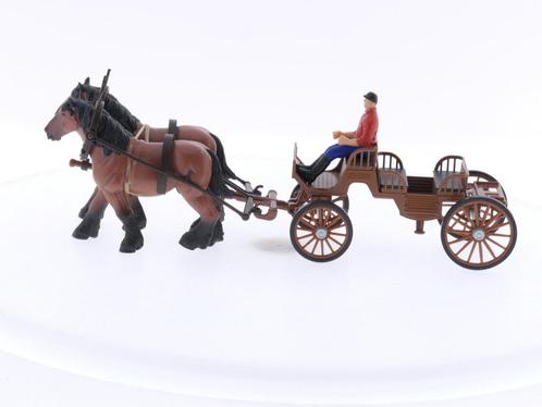 Schaal 1:32 Siku 4671 Carriage with Horses #4020 (I (1:32)), Hobby & Loisirs créatifs, Voitures miniatures | 1:32, Enlèvement ou Envoi