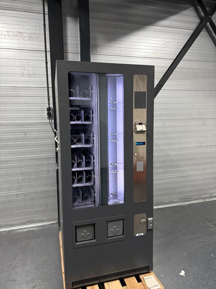 Opruiming frisdrankautomaat en snackautomaat, Verzamelen, Automaten | Overige, Zo goed als nieuw, Ophalen