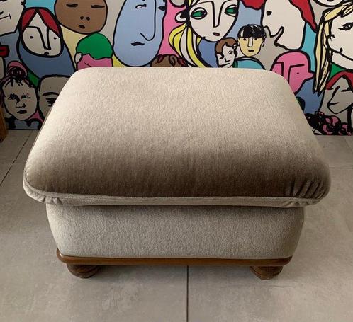Poef - Wol - Mohair stof, Antiek en Kunst, Kunst | Designobjecten