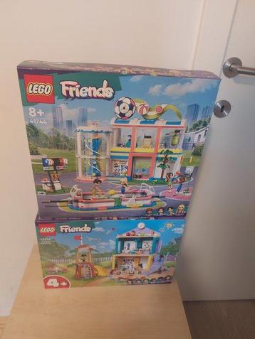 Lego Set - Friends - Sportschool + kleuterschool beschikbaar voor biedingen