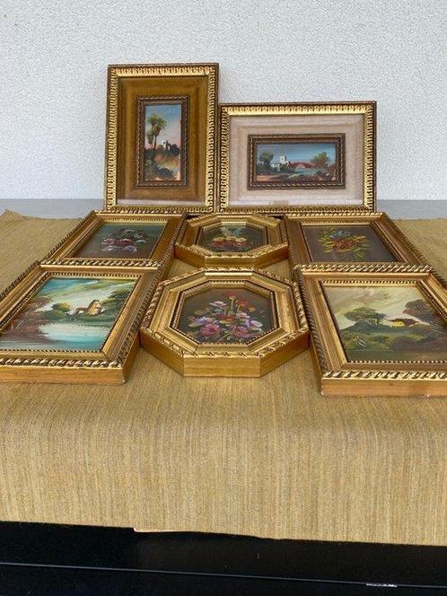 Collectie merkartikelen - 8x kleine gouden houten kaders, Antiek en Kunst, Antiek | Speelgoed