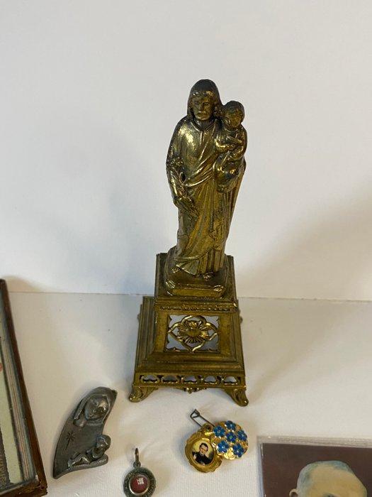 Collectie van 23 religieuze objecten (23) - Glas, Metaal,, Antiek en Kunst, Antiek | Boeken en Manuscripten