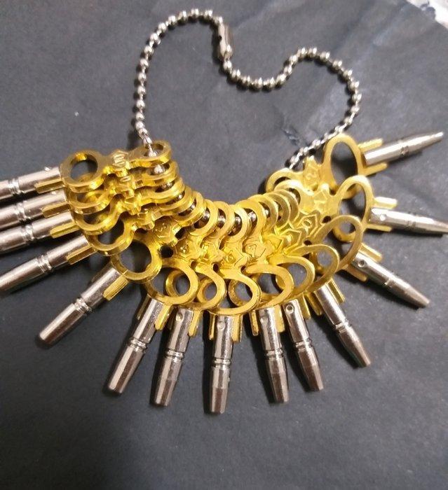 Chaves de dar corda a relógio de bolso, Antiek en Kunst, Antiek | Klokken