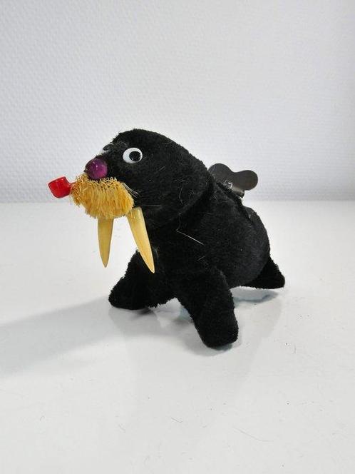 Occupied Japan - - Novelty Faux Fur Clockwork Walrus Toy,, Antiek en Kunst, Antiek | Speelgoed