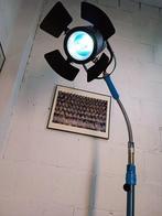 Gebogen vloerlamp - Metaal, Plastic