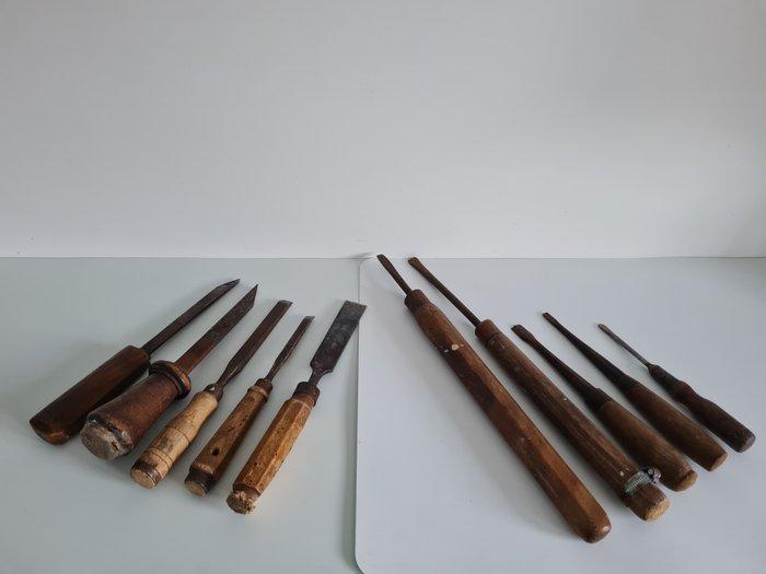Set antieke houtbewerkingsbeitels en gutsen (10 stuks) – ca., Antiek en Kunst, Antiek | Wandborden en Tegels