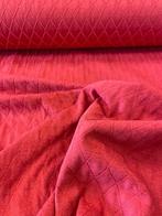 Tissu doux en velours avec un motif losangé rouge vif de