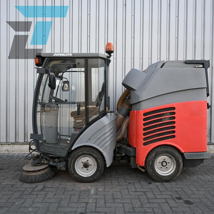 Hako Citymaster 300 Zelfrijdende diesel veegmachine, Articles professionnels, Machines & Construction | Entretien & Nettoyage