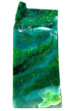 Exceptioneel nefriet jade vrije vorm beeldhouwwerk Diep, Antiek en Kunst