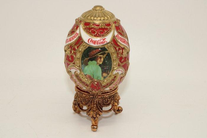 Fabergé ei - Keramiek, Porselein - Elaine The Coca Cola lady, Antiek en Kunst, Curiosa en Brocante