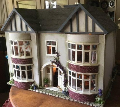 Uniek handgemaakt Engels Art Deco Dolls House Emporium uit, Antiek en Kunst, Antiek | Speelgoed