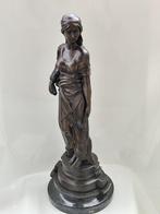 after Auguste Moreau - Statuette, Female Allegory - 14 kg -, Antiquités & Art