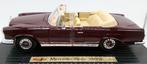 Maisto 1:18 - Cabriolet miniature - 1966 Mercedes Benz 280SE