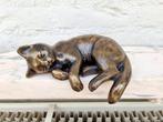 Sleeping kitten - Beeldje - A sleeping kitten - Brons, Antiek en Kunst