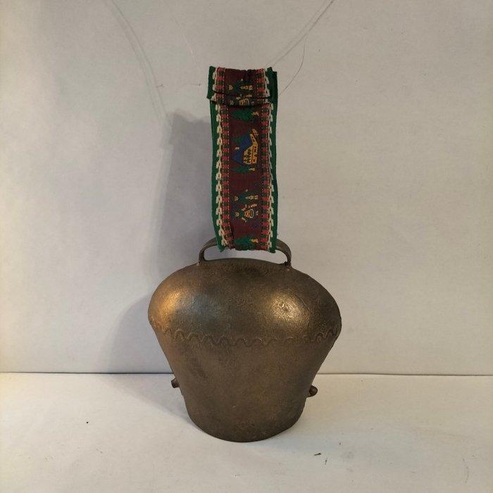 Decoratieve bel - Duitsland - Koe bel Zwarte Woud, Antiquités & Art, Curiosités & Brocante