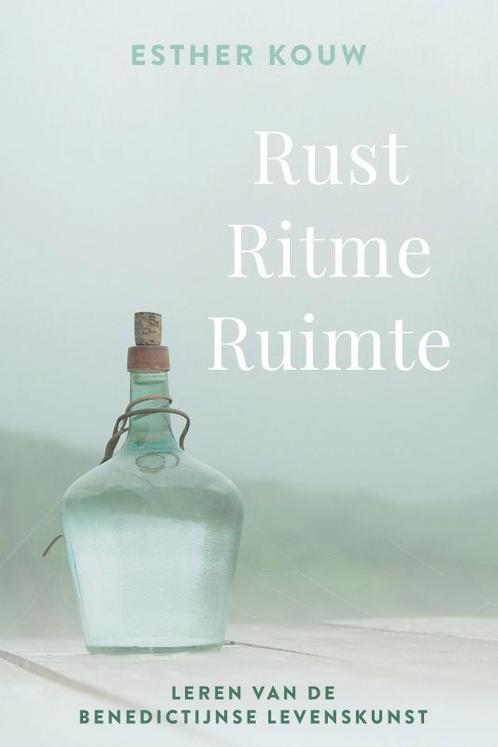 Rust ritme ruimte 9789493198074 Esther Kouw, Boeken, Esoterie en Spiritualiteit, Gelezen, Verzenden