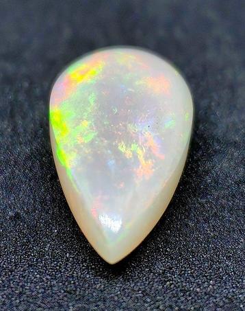 Zonder Minimumprijs Opaal - 6.12 ct - Antwerp Laboratory for beschikbaar voor biedingen