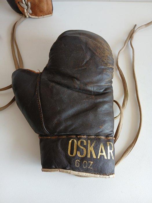 Boksen - 1960 - Bokshandschoen, Antiek en Kunst, Curiosa en Brocante
