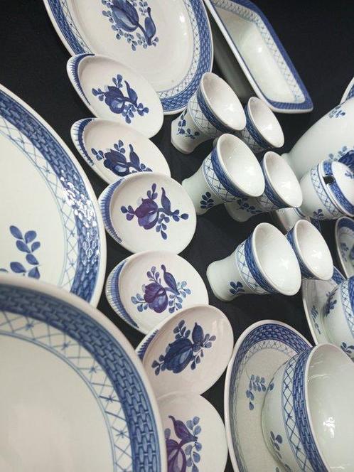 Royal Copenhagen - Aluminum - Eetservies (36) - Royal, Antiek en Kunst, Antiek | Meubels | Tafels