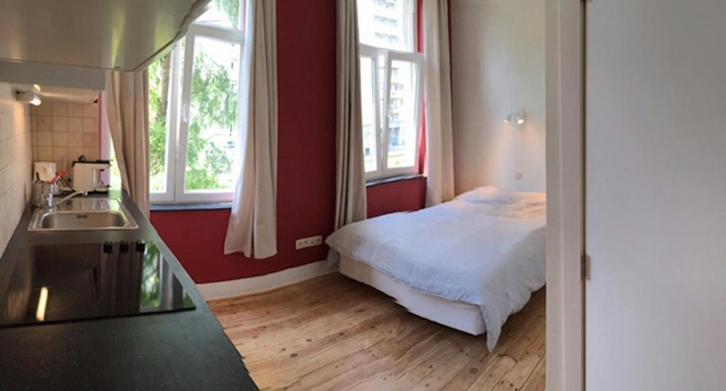 Huis aan Avenue de la Brabançonne, Brussels, Immo, Appartementen en Studio's te huur, 20 tot 35 m²