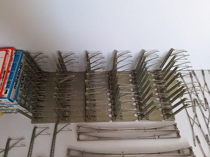 Märklin H0 - Bovenleiding (360) - Bovenleiding masten en, Hobby en Vrije tijd, Modeltreinen | H0