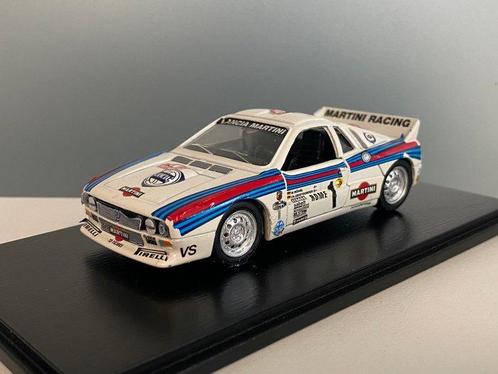 1:43 - Voiture miniature - Lancia 037 Rally #1 Team Martini, Hobby en Vrije tijd, Modelauto's | 1:5 tot 1:12