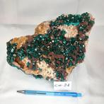 dioptase Kristallen op matrix - Hoogte: 16 cm - Breedte: