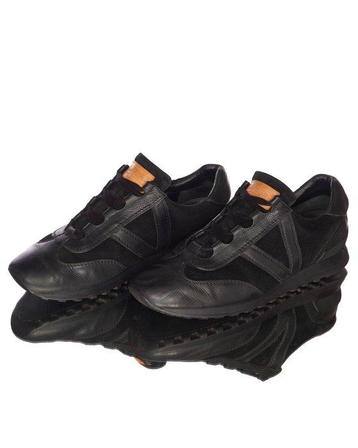 Louis Vuitton - Sneakers - Taille : EU 45 beschikbaar voor biedingen