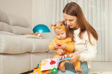 Trouvez un Babysitter de Confiance sur Askaide beschikbaar voor biedingen