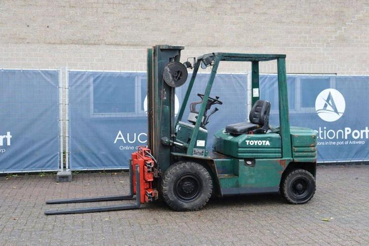Veiling: Heftruck Toyota 02 5FD.F25 Diesel 2500kg 4.7m 1991, Zakelijke goederen, Machines en Bouw | Heftrucks en Intern transport