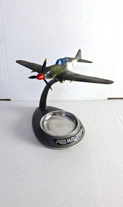 Cendrier - Il-2 airplane ashtray. USSR, 1976 - Métal,, Antiek en Kunst, Antiek | Wandborden en Tegels