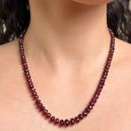 Collier en grenat naturel, 165 ct, taille en rondelle
