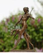 Statue, diana met windhond - 32 cm - marbre bronzé