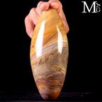 Shiva Lingam en agate dendritique. - Hauteur : 175 mm -