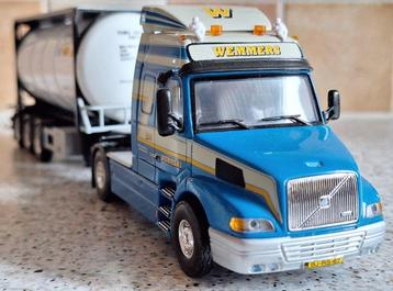 WSI 1:50 - Model vrachtwagen - VOLVO NH12 Globetrotter -