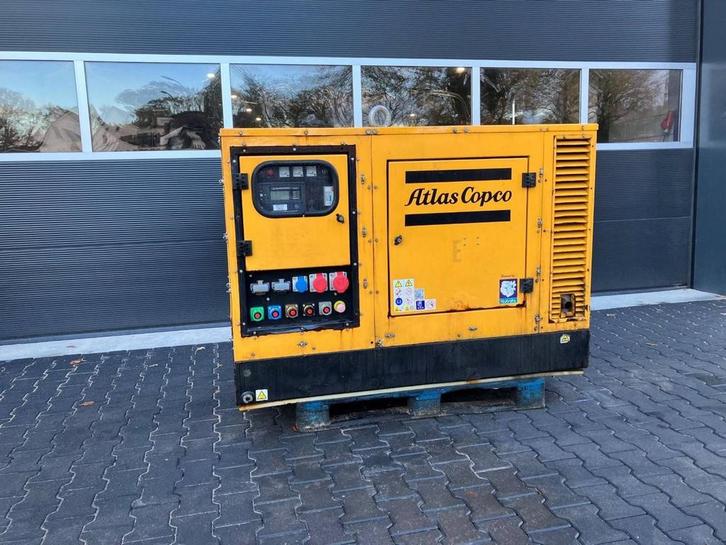 Veiling: Generator Atlas Copco EPS303TDE Diesel 30kVA 2016, Articles professionnels, Machines & Construction | Générateurs, Enlèvement