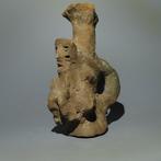 Précolombien Terre cuite Vase figuratif. 500 après J.-C.
