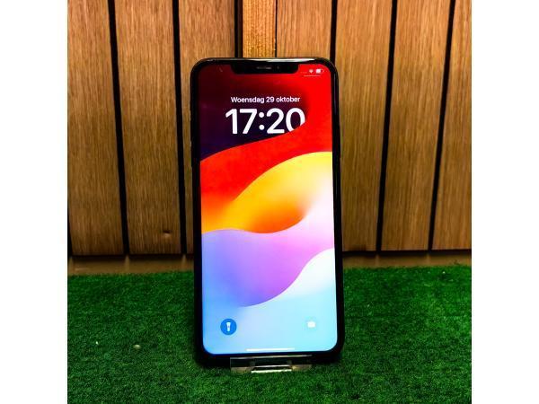 Veiling - Apple iPhone 11 Pro Max 64GB Accu 81% iOS 18 - In, Telecommunicatie, Mobiele telefoons | Apple iPhone, Gebruikt